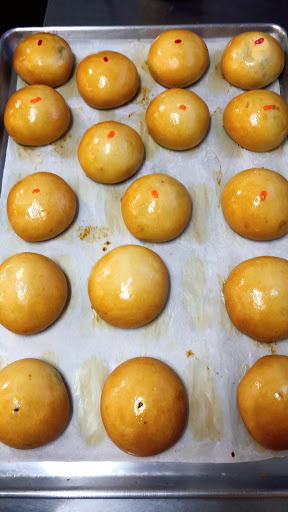 Donut Shop «Kolache Donut Express», reviews and photos, 10110 Woodlands Pkwy #300, Spring, TX 77382, USA