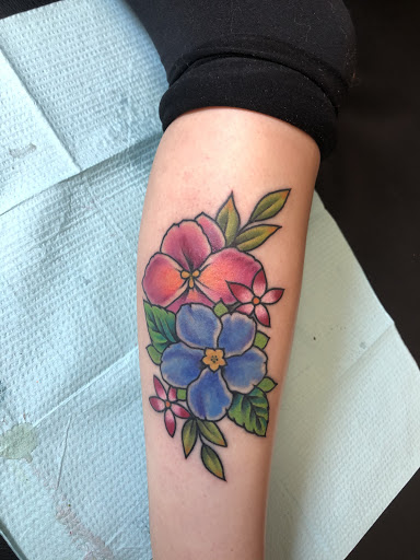 Tattoo Shop «Destiny Tattoo Studio», reviews and photos, 1822 NJ-35, South Amboy, NJ 08879, USA