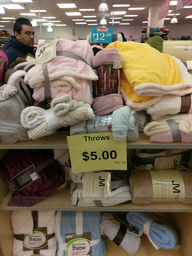 Discount Store «Fallas Discount Stores», reviews and photos, 122 E Olney Ave, Philadelphia, PA 19120, USA