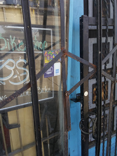 Bicycle Store «Compton Bike Shop», reviews and photos, 1716 N Long Beach Blvd, Compton, CA 90221, USA