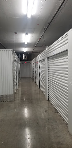 Self-Storage Facility «Value Store It Self Storage North Miami Beach», reviews and photos, 901 N Miami Beach Blvd, North Miami Beach, FL 33162, USA