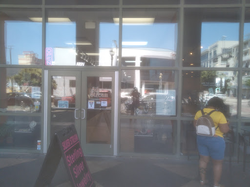 Jewelry Store «Silver Stream», reviews and photos, 237 Laskin Rd, Virginia Beach, VA 23451, USA