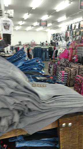 Clothing Store «Gen X Clothing», reviews and photos, 2090 Olympic St, Springfield, OR 97477, USA