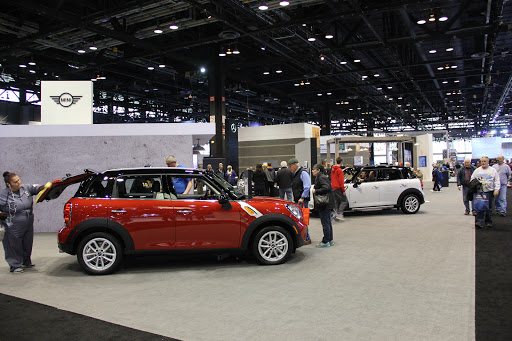 Car Dealer «MINI of Orland Park», reviews and photos, 11030 W 159th St, Orland Park, IL 60467, USA