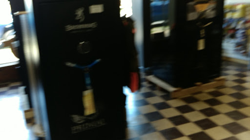 Gun Shop «Camp-Site Sport Shop Inc», reviews and photos, 1877 New York Ave, Huntington Station, NY 11746, USA