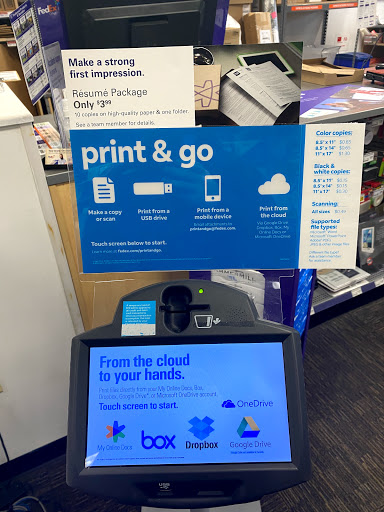 Print Shop «FedEx Office Print & Ship Center», reviews and photos, 41 Eisenhower Pkwy, Roseland, NJ 07068, USA