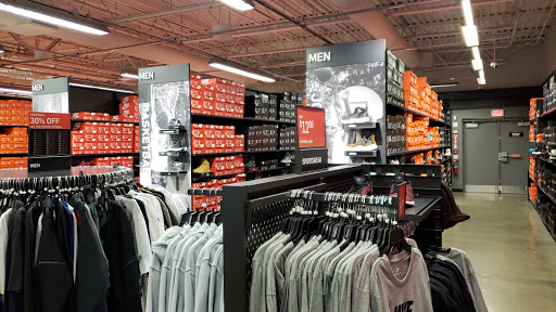 Sporting Goods Store «Nike Factory Store», reviews and photos, 1 Outlet Blvd #600, Wrentham, MA 02093, USA