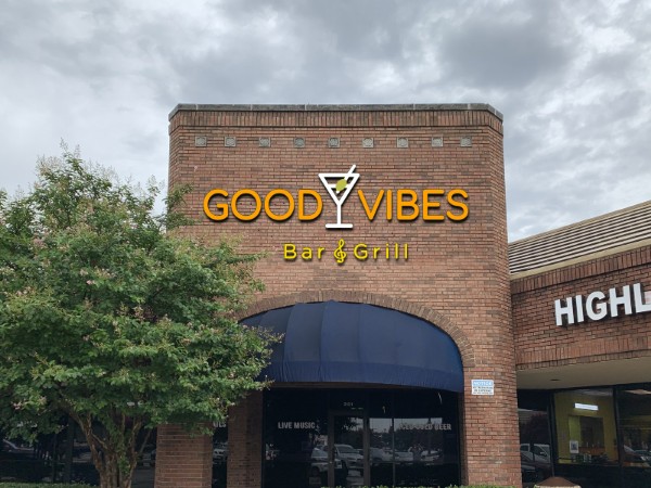 Good Vibes Bar & Grill 75081