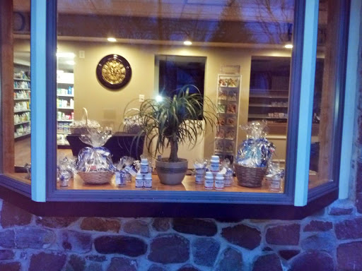 Yardley Pharmacy & Supply, 175 S Main St, Yardley, PA 19067, USA, 