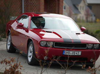 V8 Garage Autovermietung US Fahrzeuge in Berlin