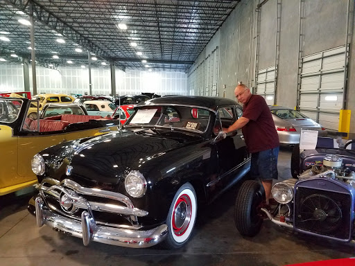 Car Dealer «Gateway Classic Cars Tampa», reviews and photos, 351 30th St NE, Ruskin, FL 33570, USA