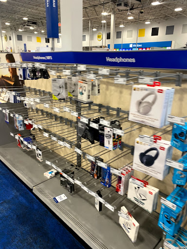 Electronics Store «Best Buy», reviews and photos, 26 Cypress St, Williston, VT 05495, USA