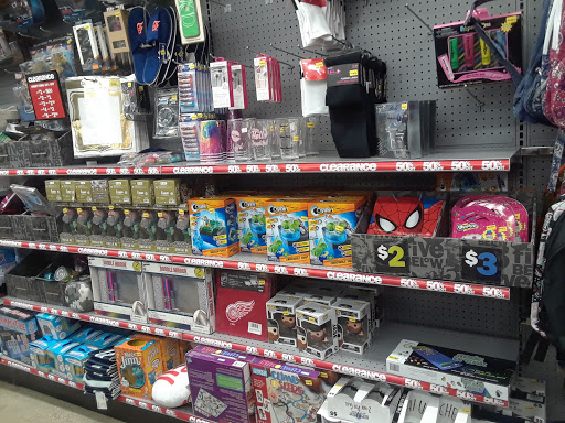 Variety Store «Five Below», reviews and photos, 255 Grossman Dr, Braintree, MA 02184, USA