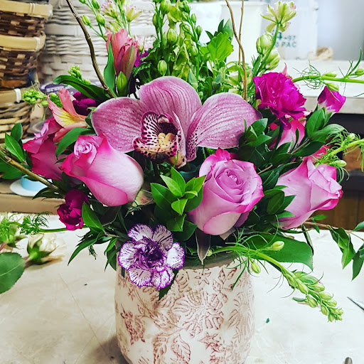 Florist «Canoga Park Florist», reviews and photos, 7144 Owensmouth Ave, Canoga Park, CA 91303, USA