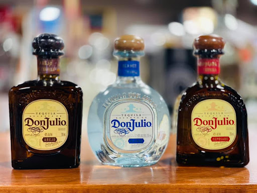 Liquor Store «Liquor & Tobacco Depot», reviews and photos, 570 N Schmale Rd, Carol Stream, IL 60188, USA