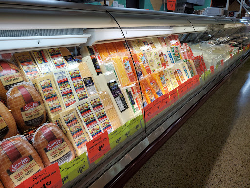 Grocery Store «Super Mercados El Guero», reviews and photos, 850 N Farnsworth Ave, Aurora, IL 60505, USA