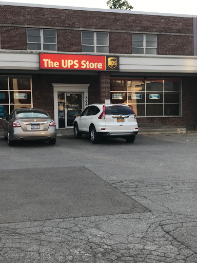 Shipping and Mailing Service «The UPS Store», reviews and photos, 266 Elmwood AVE, Buffalo, NY 14222, USA