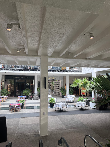 Shopping Mall «Bal Harbour Shops», reviews and photos, 9700 Collins Ave, Bal Harbour, FL 33154, USA