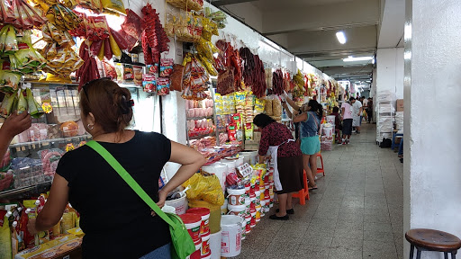 Latin supermarkets Lima