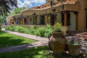 Inn on La Loma Plaza image