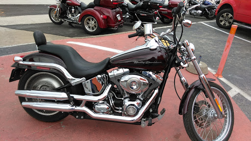 Harley-Davidson Dealer «Mancuso Harley-Davidson Central», reviews and photos, 535 N Loop W Fwy, Houston, TX 77018, USA