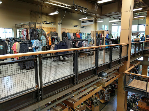 Camping Store «REI», reviews and photos, 4291 The Cir At N Hills St, Raleigh, NC 27609, USA