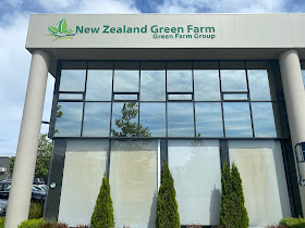 New Zealand Green Farm