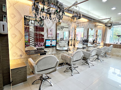 Up-Cross International Beauty Salon