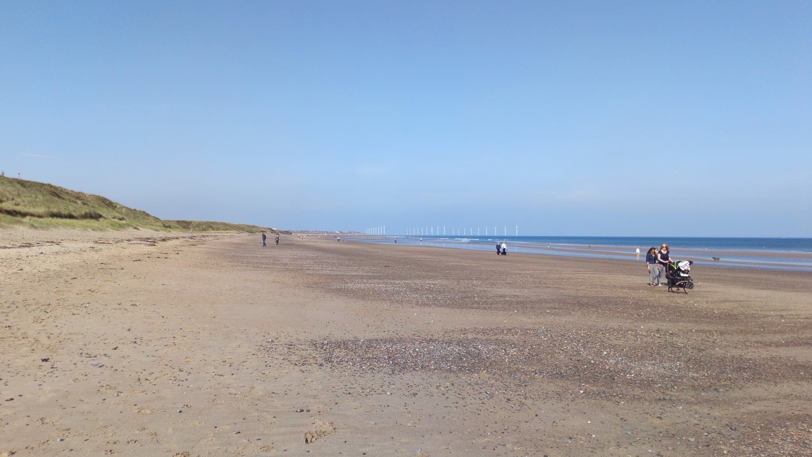 Fotografija Plaža Saltburn z svetel pesek površino
