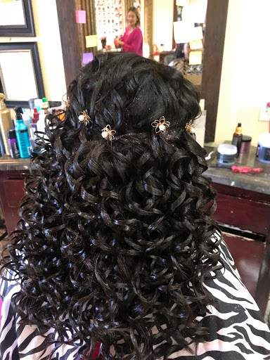 Beauty Salon «Arte Y Creacion Beauty Salon», reviews and photos, 3202 E Greenway Rd, Phoenix, AZ 85032, USA