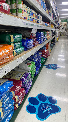 Home Improvement Store «Menards», reviews and photos, 620 W Town Center Blvd, Champaign, IL 61822, USA