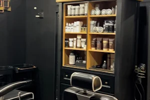 Rêvélation Salon De coiffure Mixte ,barbier barber shop image