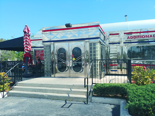 Shopping Mall «Oakwood Plaza», reviews and photos, 3800 Oakwood Blvd, Hollywood, FL 33020, USA