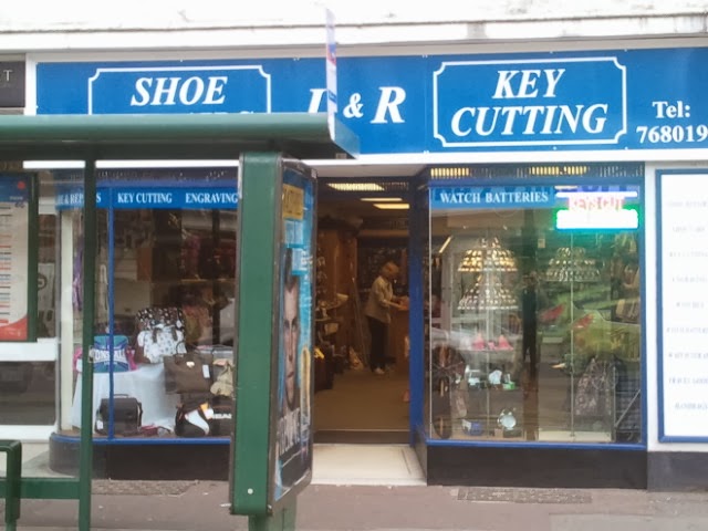 L & R Shoe Repairs - Shoe store