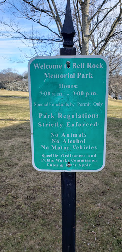 Park «Bell Rock Memorial Park», reviews and photos, Main St & Wigglesworth Street, Malden, MA 02148, USA