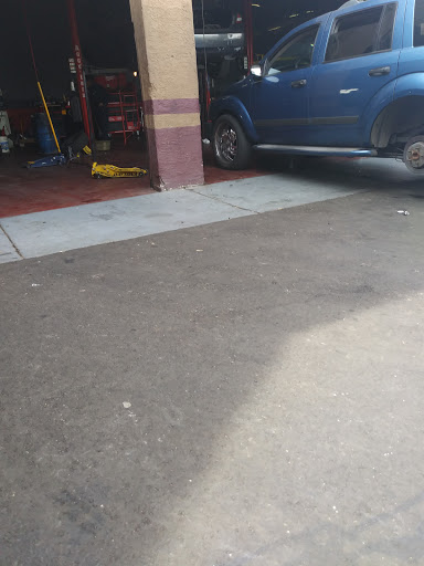Auto Repair Shop «Llantera Munoz», reviews and photos, 95 W Main St, Avondale, AZ 85323, USA