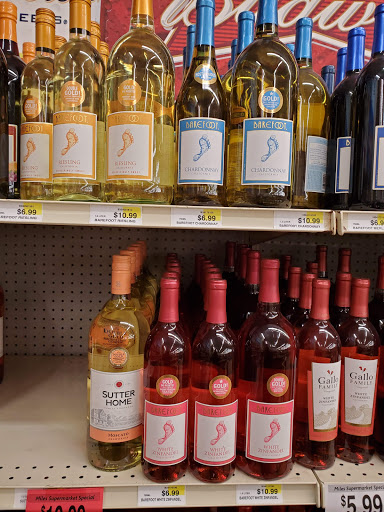 Grocery Store «Miles Supermarket», reviews and photos, 4127 E 131st St, Cleveland, OH 44105, USA