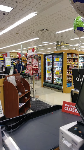Grocery Store «Kroger Fresh Fare», reviews and photos, 8999 Macomb St, Grosse Ile Township, MI 48138, USA