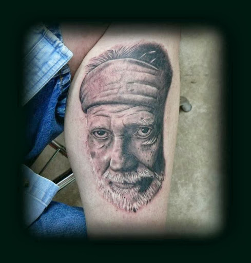 Tattoo Shop «For the Love of Ink, Tattoos and Body Piercing», reviews and photos, 55 W Main St, Wilmington, OH 45177, USA