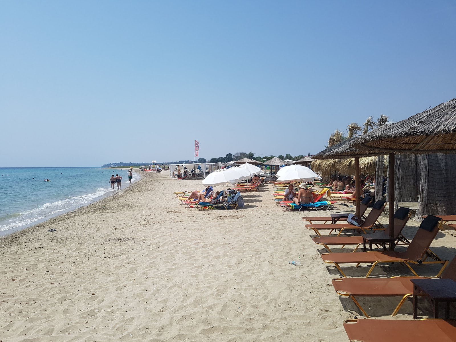 Zdjęcie Vergia beach z przestronna plaża