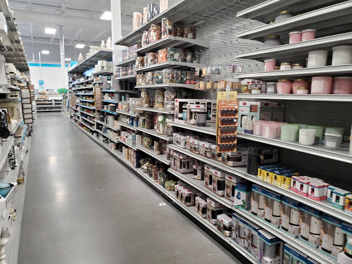 Home Goods Store «At Home», reviews and photos, 5000 S Arizona Mills Cir #313, Tempe, AZ 85282, USA