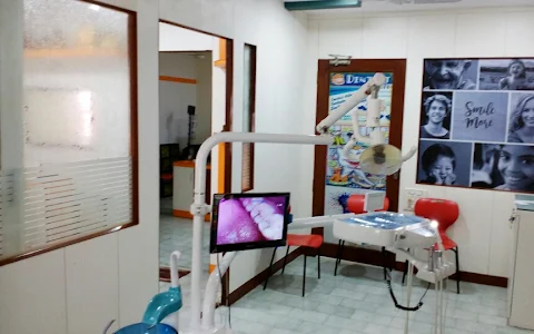 Smilekraft Dental Clinic Himayatnagar image