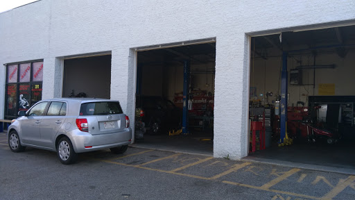 Auto Repair Shop «Zepeda Auto Repair», reviews and photos, 1920 West St E, Annapolis, MD 21401, USA