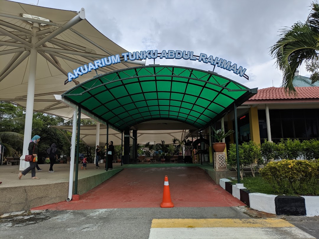 Institut Penyelidikan Perikanan (FRI Aquarium Batu Maung)