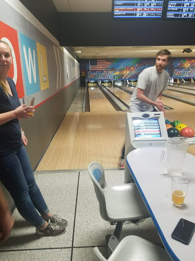 Bowling Alley «Brunswick Zone Wheat Ridge Lanes», reviews and photos, 9751 W 49th Ave, Wheat Ridge, CO 80033, USA