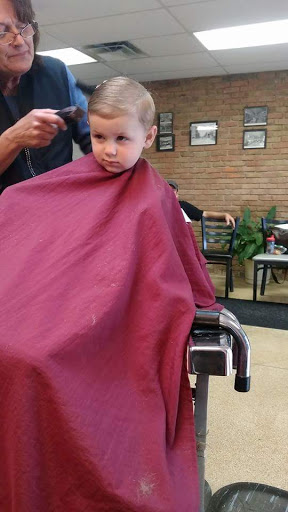 Barber Shop «Main Street Barber Shop», reviews and photos, 1510 E Main St, Richmond, IN 47374, USA