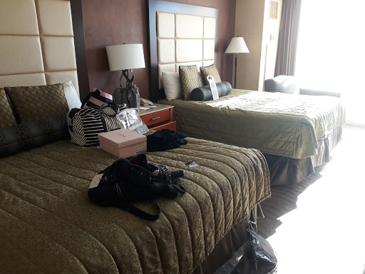 Hotel «Seneca Niagara Resort & Casino», reviews and photos, 310 4th St, Niagara Falls, NY 14303, USA