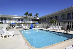 Motel 6 Lantana, FL image
