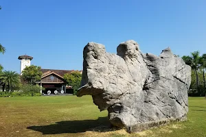 Huizhou Birds Resort Spa image