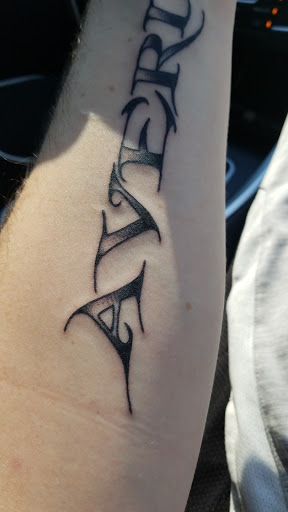 Tattoo Shop «Salty Siren Tattoo Lounge», reviews and photos, 480 E Main St, Greenwood, IN 46143, USA